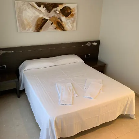 Aparthotel Flamingo Hills 2*