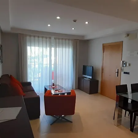 Flamingo Hills Aparthotel 2*