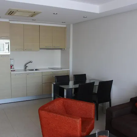 Aparthotel Flamingo Hills 2*