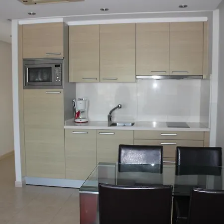 Aparthotel Flamingo Hills 2*