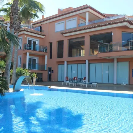Flamingo Hills Aparthotel